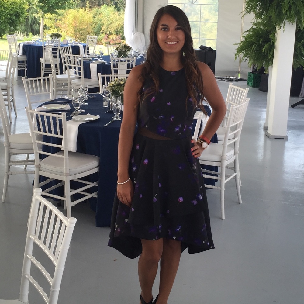 Meet your Posher, Hilary